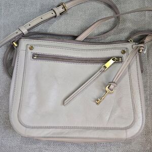 Fossil Cream Leather Crossbody Bag with Gold Accents